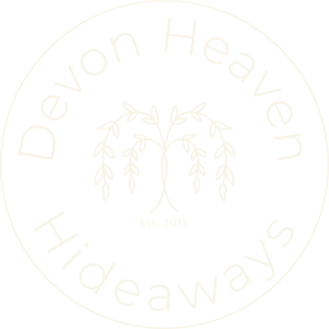 DHH_logo_light Devon Heaven Hideaways round logo